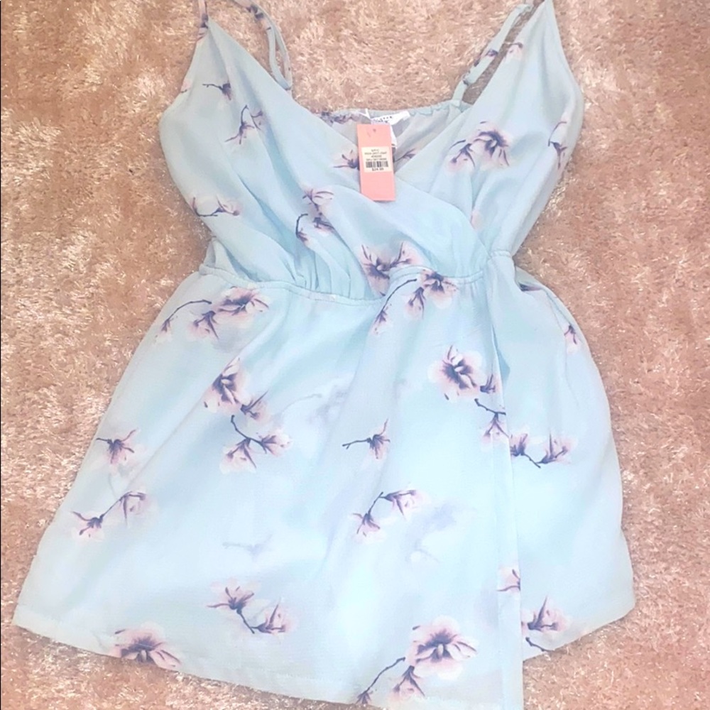 Pastel Floral never worn romper with tags